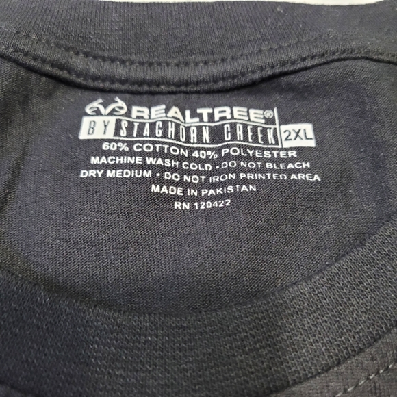 Men's Realtree Black Long Sleeve Shirt NWOT - Picture 3 of 3